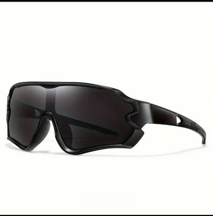 Trendy Black, Comfy Fit – Kids’ Sunglasses (Ages 3–8)